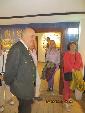 aufmerksame Museumsbesucher, auch unser Vorstand Hubert Dorn. Zum Ausklang gings nach dem Rundgang ins urige Museumsstüberl. Man genoß den kühlen gschmackigen Gerstensaft aus dem Holzfass zusammen mit einer bayerischen Hausmannskost.