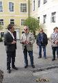 Vorstand Josef Kirchmeier mit unserem Reiseführer, dem Ulmer Historiker Thomas Schuler
