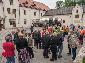 Das auf Schloss Kaltenberg fertig hergestellte Bier wird dann in die nahe gelegene, hochmoderne Abfüllanlage nach Fürstenfeldbruck gefahren
