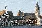 Der spätgotische Fachwerkbau des Rathauses von1490 und die kath. Stadtpfarrkirche St. Martin